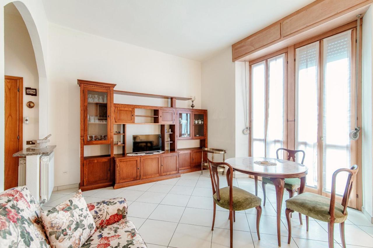 Grand Maison - Con 2 Ampie Camere Da Letto โกโม ภายนอก รูปภาพ